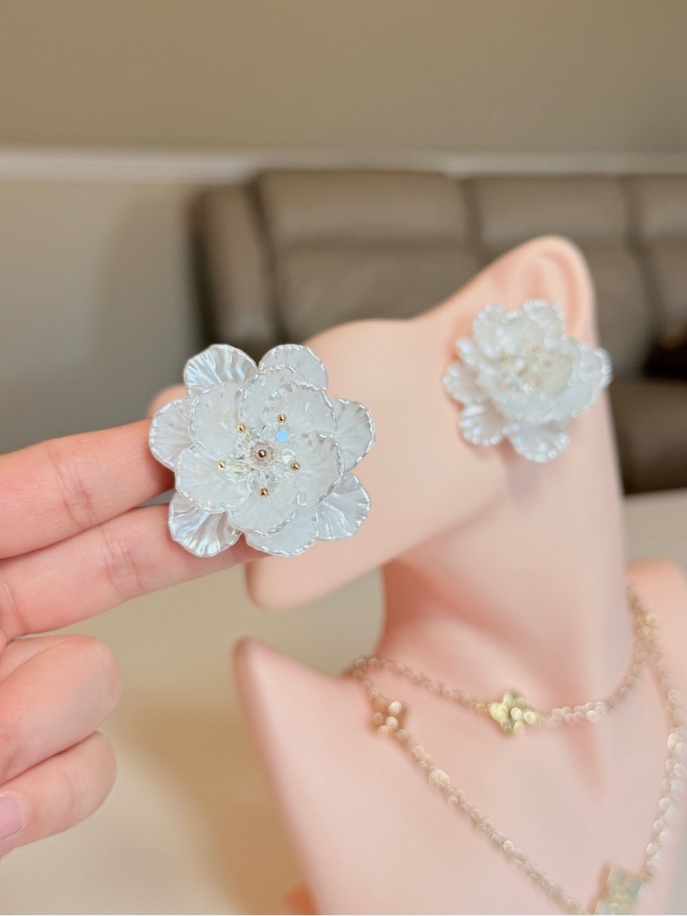 Delicate White Floral Earrings - Picture 5 of 13